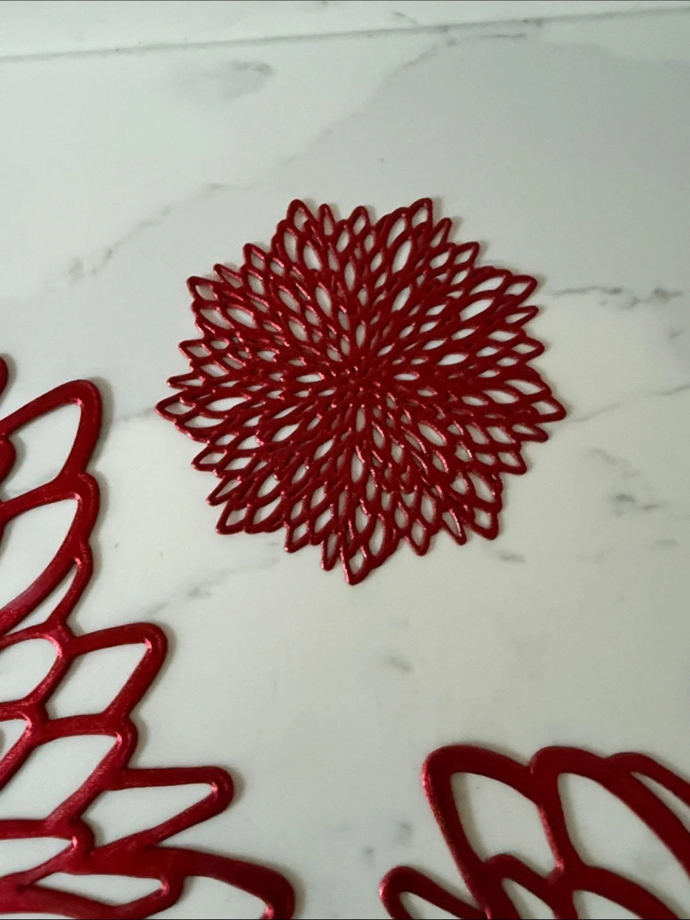 Red Cutout Placemats Set of 8 with 6 Coasters